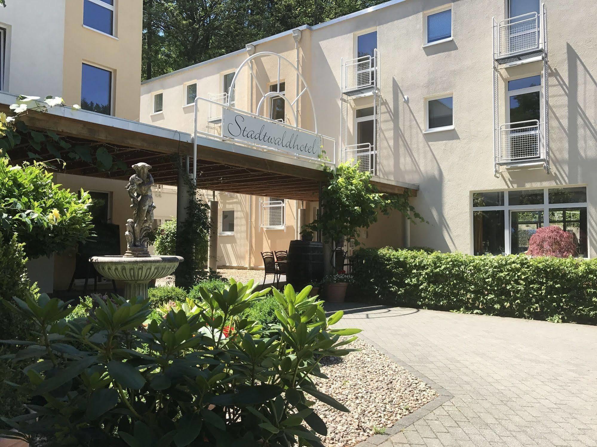 Schroeders Stadtwaldhotel Trier Exterior foto