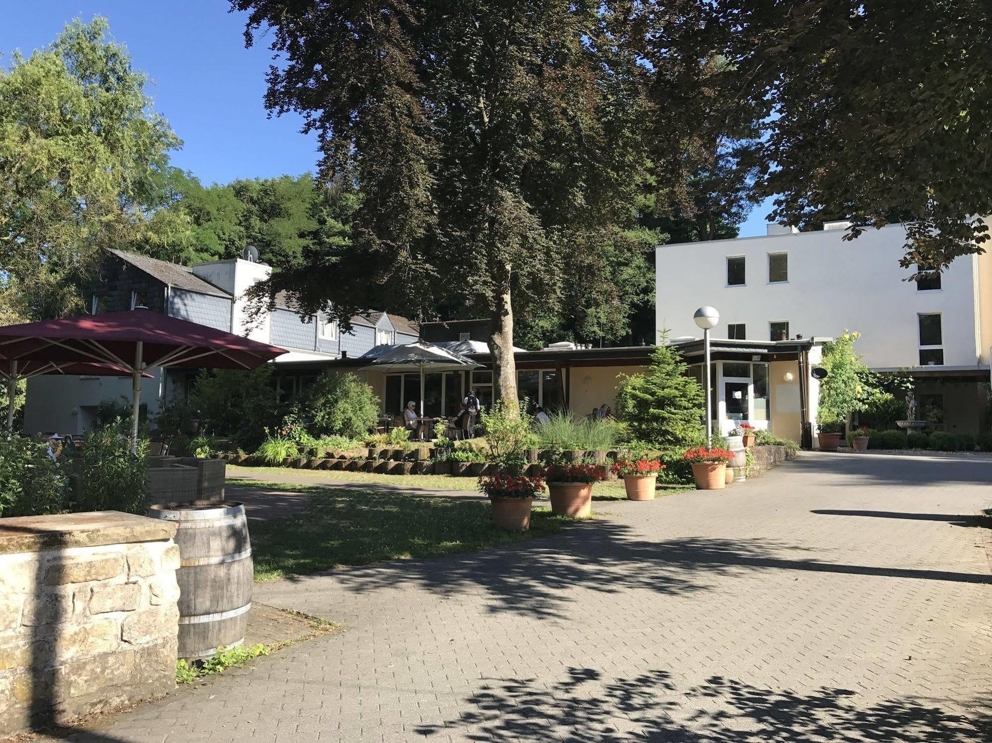 Schroeders Stadtwaldhotel Trier Exterior foto